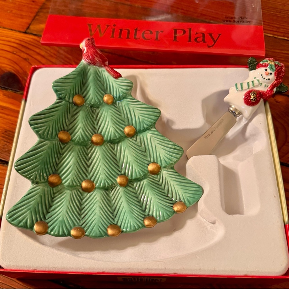 Fitz & Floyd Winter Play Christmas Tree Serving Dish With Snowman Spreader